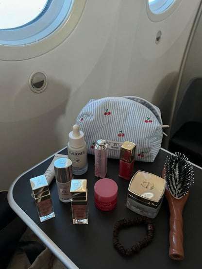 Beauty case cherries