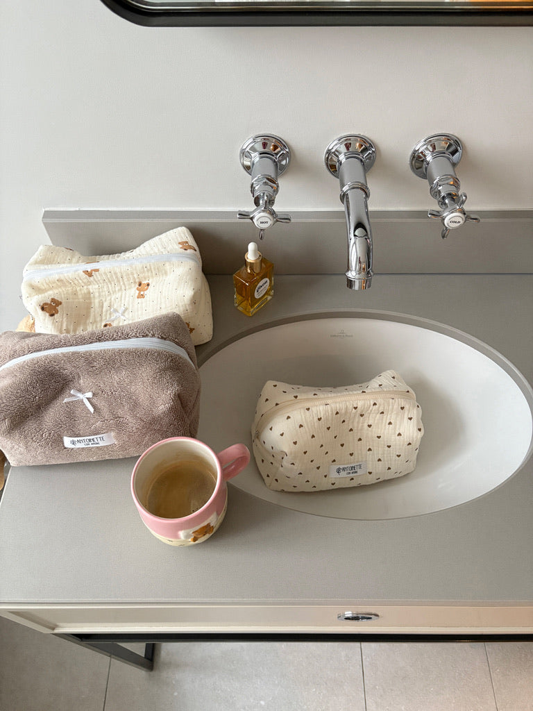 Beauty case cream & 🤎