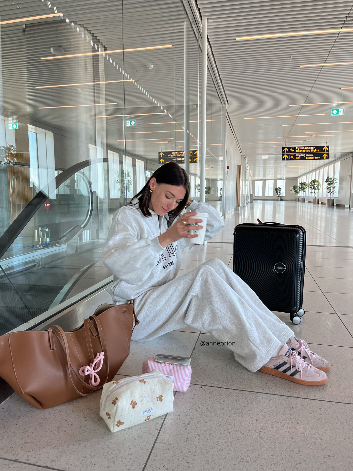 Beauty case pink stripes