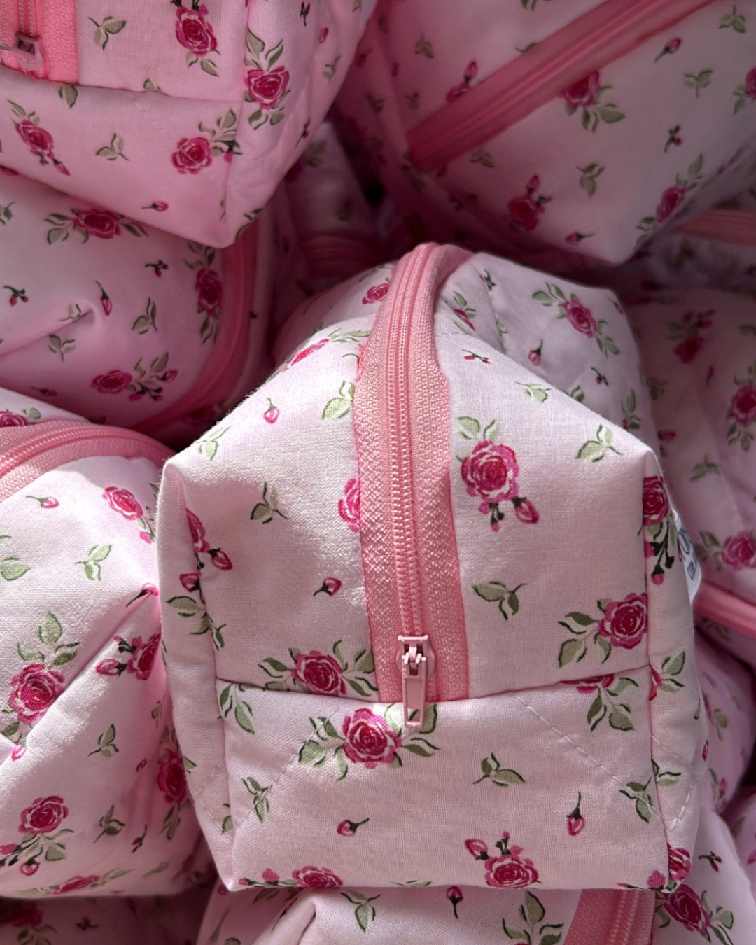 Beauty case little pink roses