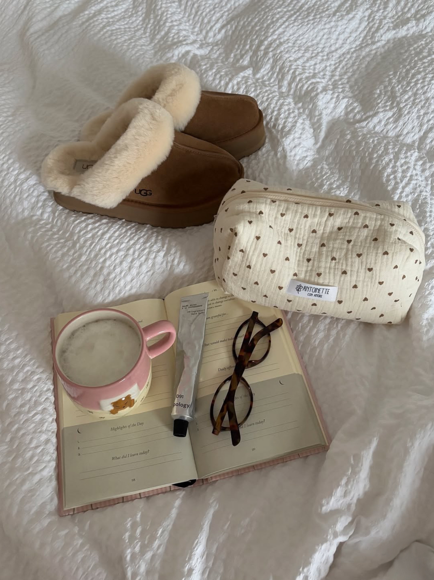 Beauty case cream & 🤎